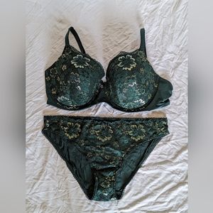 38DD BODY BY VICTORIA Lace Lightly Lined Demi Bra & Matching M Panty